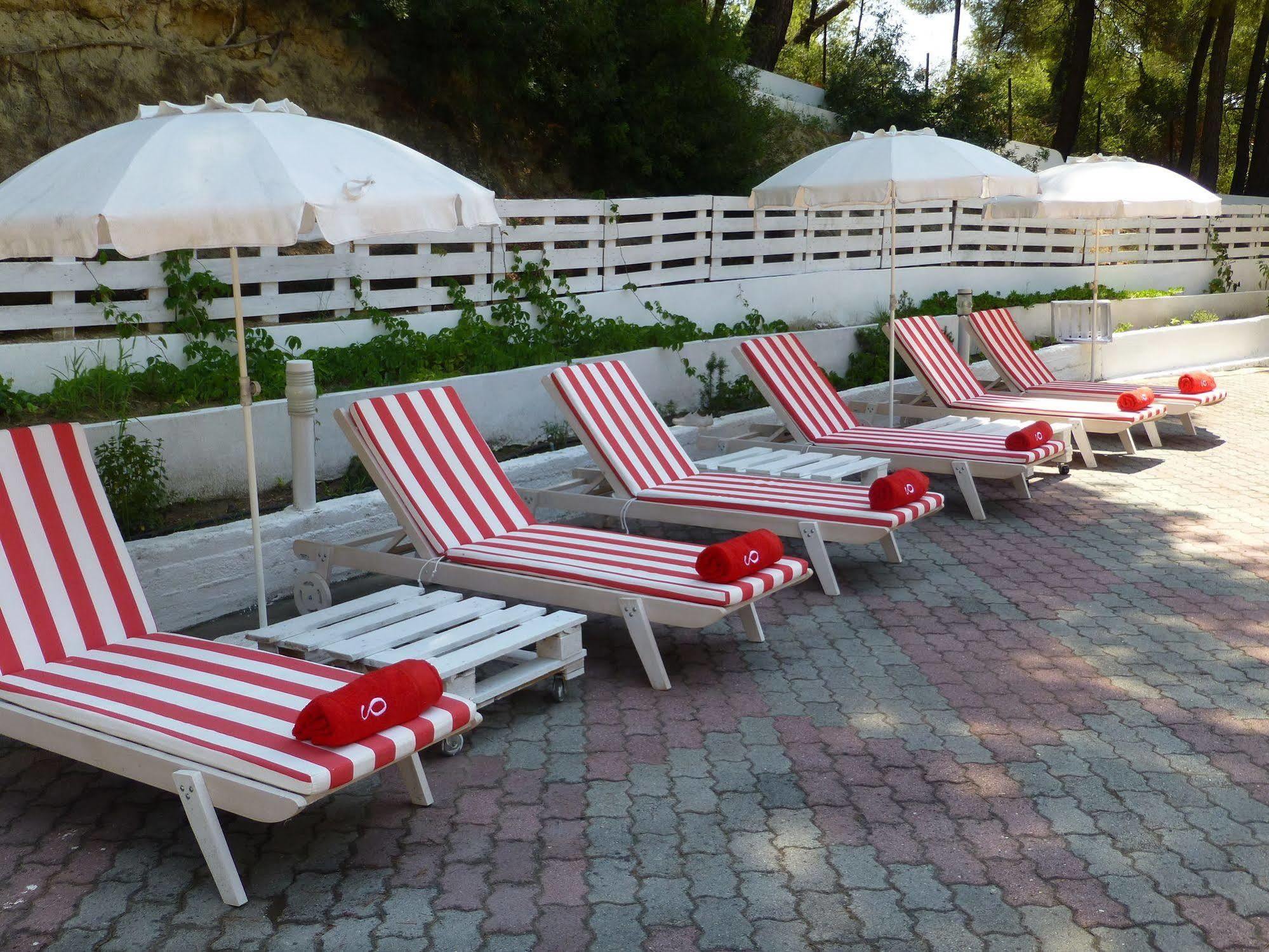 Dryades Hotel Siviri Exteriér fotografie